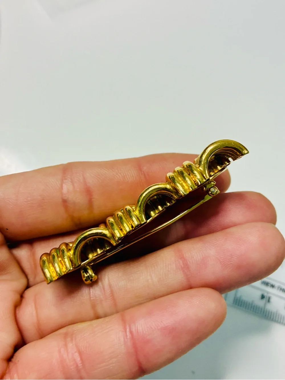 Source Unknown Gold Woven Link Bar Brooch